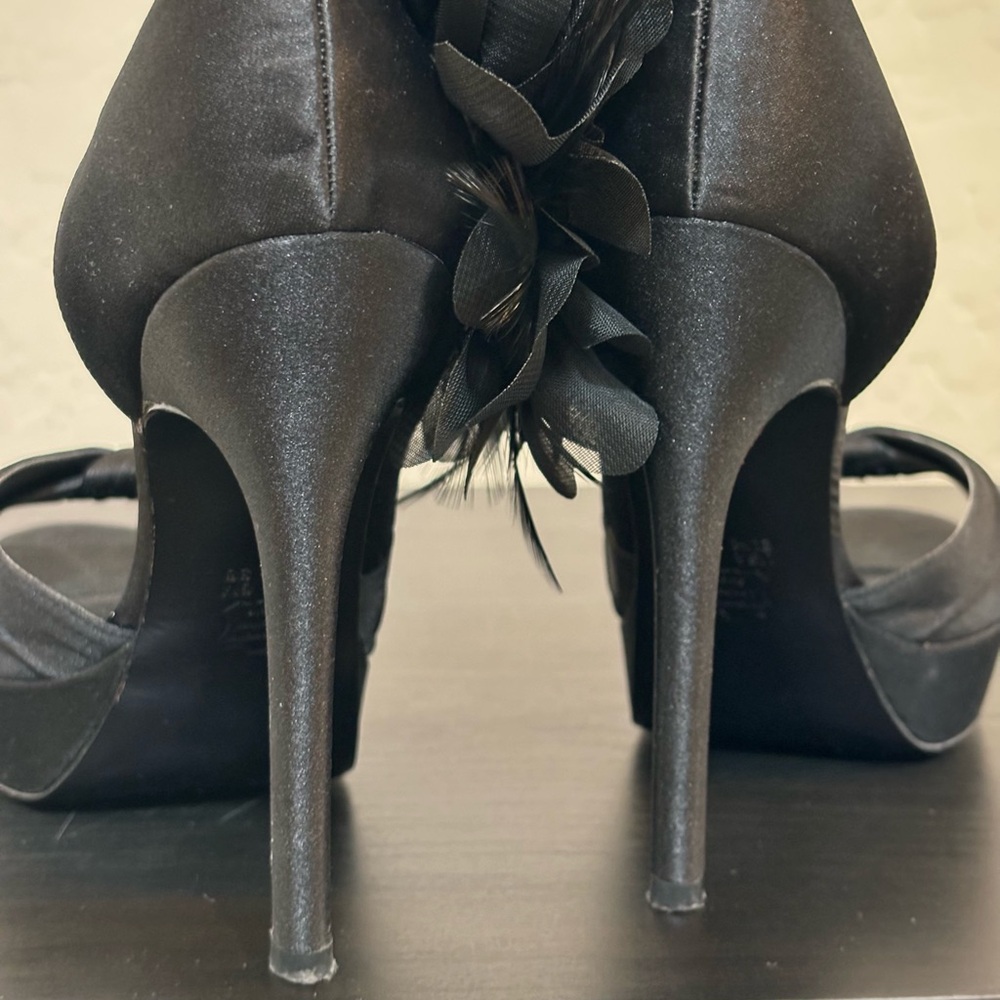 NINA 🖤 Satin Mabell Platform Heels - Picture 7 of 16